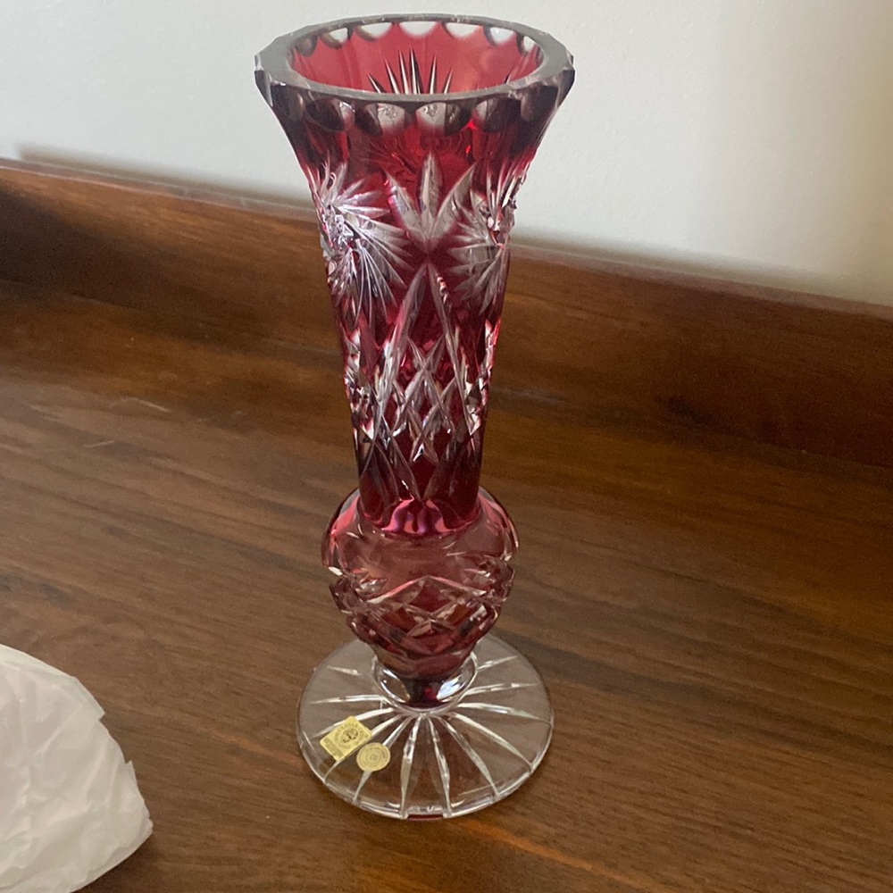New in box Cesar Crystal Bohemiae Ruby Crystal Vase